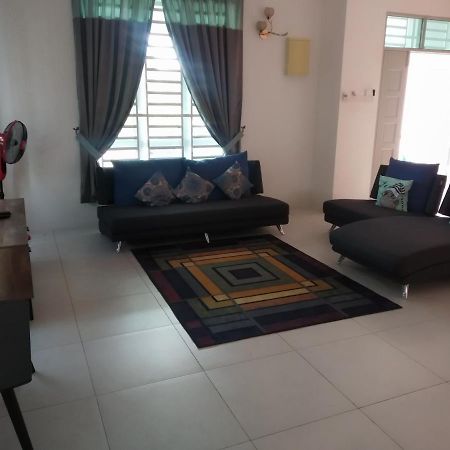Fathullah'S Homestay Alor Setar Ngoại thất bức ảnh